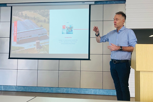 „Boda Group“ kiekvieną šeštadienį naudoja kaip studijų dieną įvairiems įgūdžiams lavinti