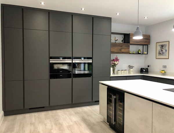 Aukšto slėgio laminatas baldams